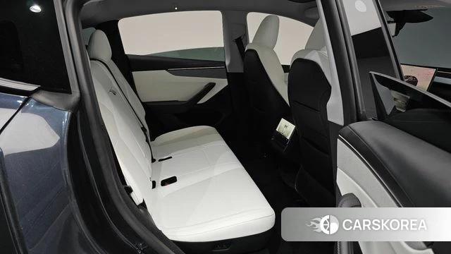Tesla Model Y 2025 Серый из Кореи, фото 2