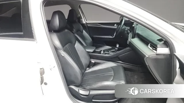 Kia K5 3rd generation 2022 Белый из Кореи, фото 2