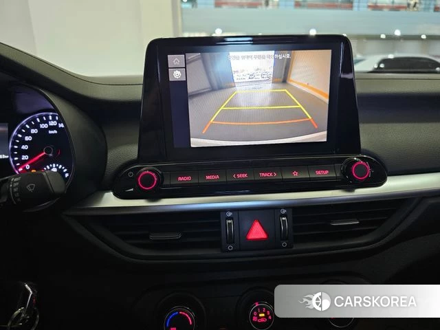 Kia The New K3 2nd generation 2023 Белый из Кореи, фото 2