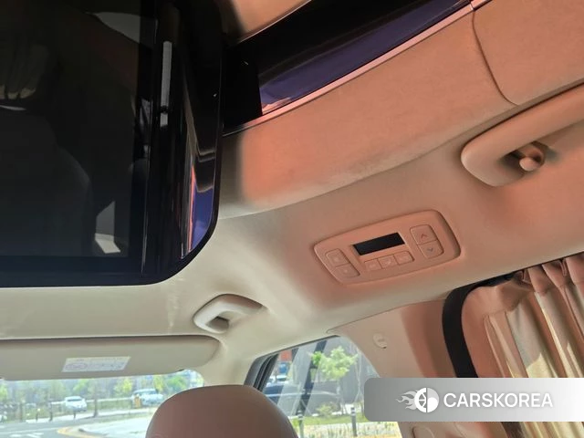 Kia Carnival 4th generation 2023 Белый из Кореи, фото 2