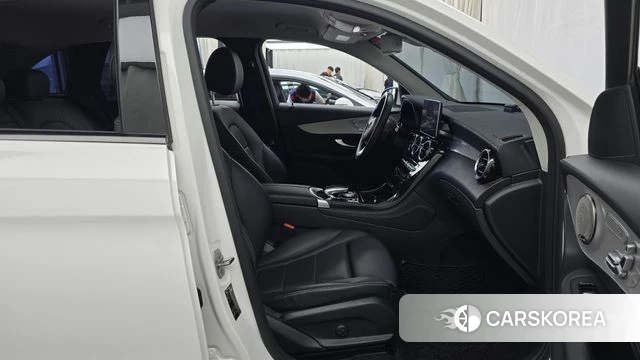 Mercedes-Benz GLC-Class X253 2019 Белый из Кореи, фото 2