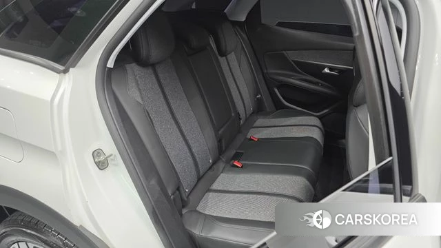 Peugeot 3008 second generation 2018 Белый из Кореи, фото 2