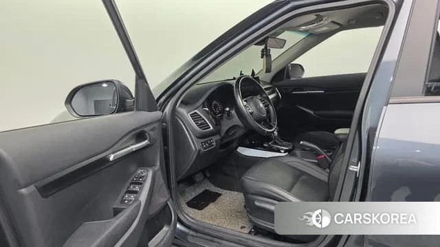 Kia Seltos 2021 Серый из Кореи, фото 2