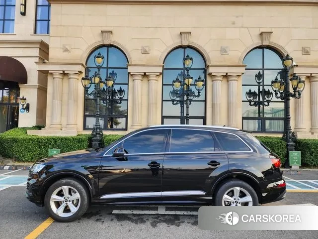 Audi Q7 (4M) 2022 Черный из Кореи, фото 2