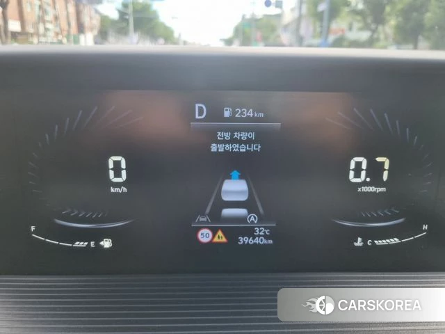 Hyundai Staria 2023 Черный из Кореи, фото 2