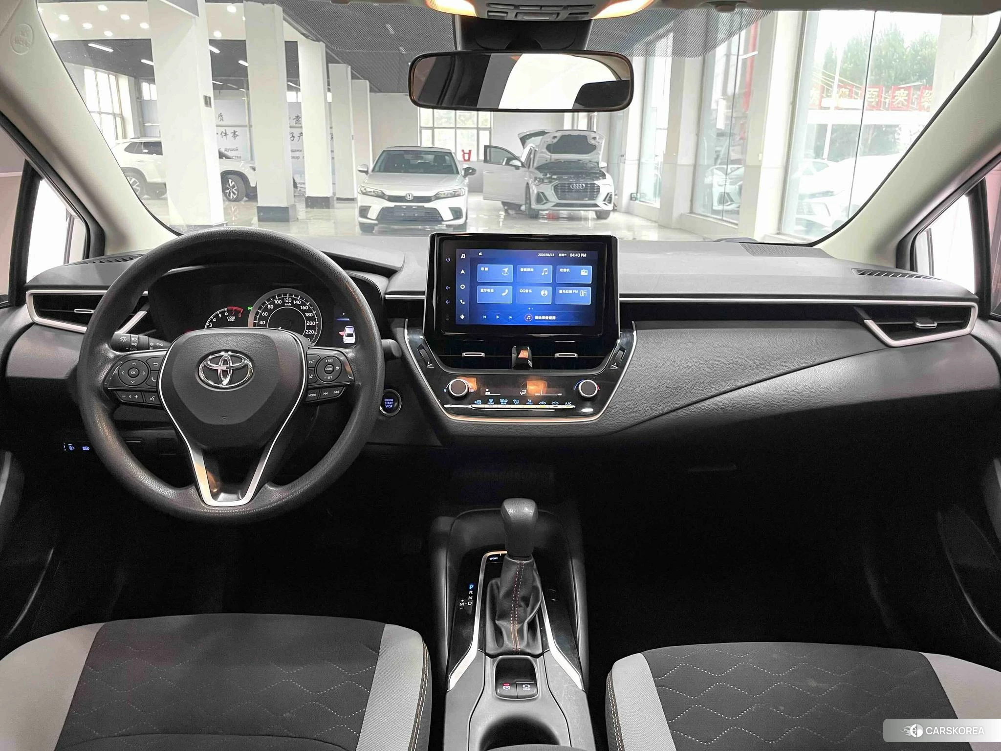 Toyota Corolla 2021 Белый из Китая, фото 2