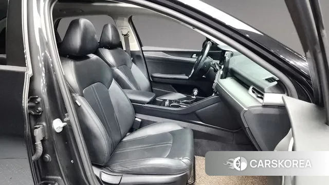 Kia K5 3rd generation 2021 Черный из Кореи, фото 2