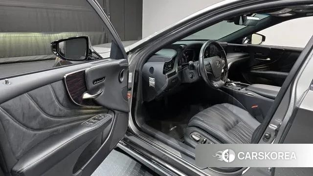 Lexus LS500 5th generation 2021 Черный из Кореи, фото 2