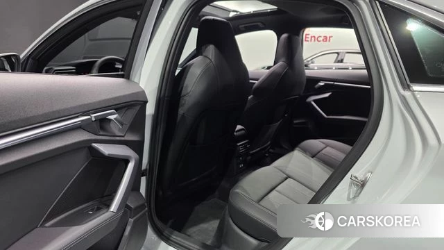 Audi A3 (8Y) 2025 Белый из Кореи, фото 2
