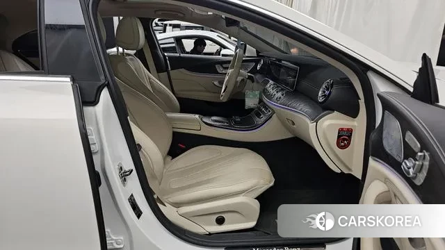 Mercedes-Benz CLS-Class C257 2022 Белый из Кореи, фото 2