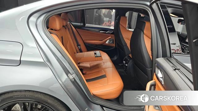 BMW M5 (F90) 2020 Серебристо-серый из Кореи, фото 2