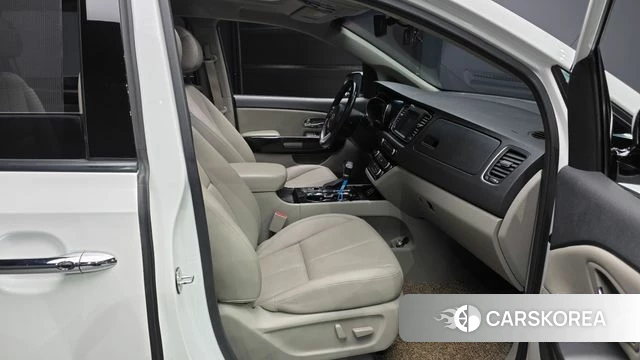 Kia The New Carnival 2019 Белый из Кореи, фото 2