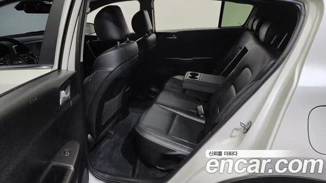 Kia Sportage The Bold 2021 Белый из Кореи, фото 2