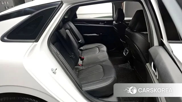 Kia The New K5 3rd generation 2025 Белый из Кореи, фото 2