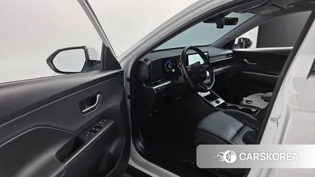 Hyundai Kona (SX2) 2024 Белый из Кореи, фото 2