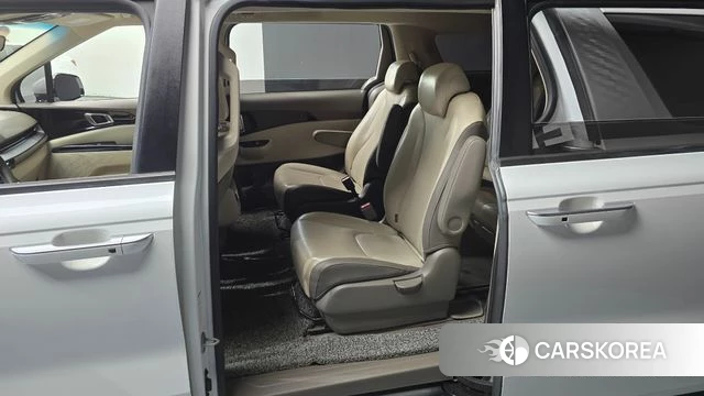 Kia Carnival 4th generation 2023 Белый из Кореи, фото 2