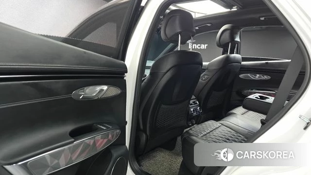 Genesis GV70 2023 Белый из Кореи, фото 2