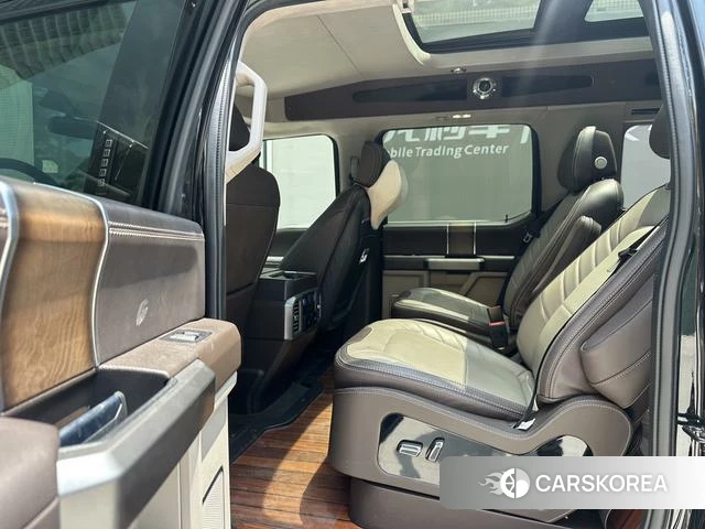 Ford F-150 2022 Черный из Китая, фото 2