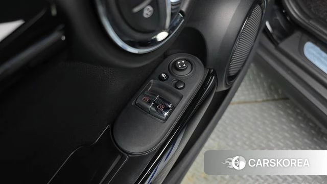 Mini Cooper 2022 Черный из Кореи, фото 2