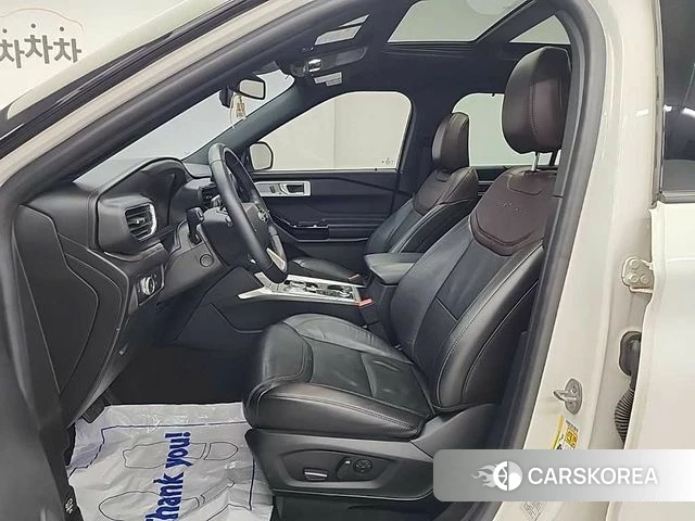 Ford Explorer 6th Generation 2022 Белый из Кореи, фото 2
