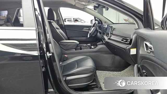 Kia Sportage 5th Generation Hybrid 2022 Черный из Кореи, фото 2