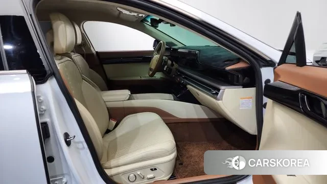 Hyundai Grandeur Hybrid (GN7) 2023 Белый из Кореи, фото 2