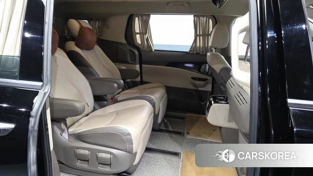 Kia Carnival 4th generation 2021 Черный из Кореи, фото 2