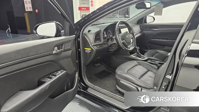 Hyundai Avante AD 2018 Черный из Кореи, фото 2