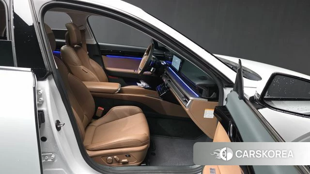 Hyundai Grandeur Hybrid (GN7) 2023 Белый из Кореи, фото 2