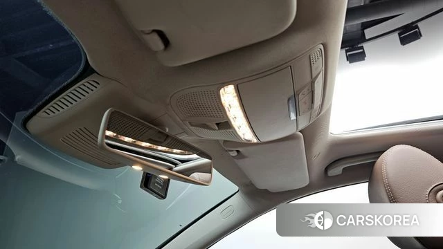 Mercedes-Benz E-Class W213 2018 Серый из Кореи, фото 2