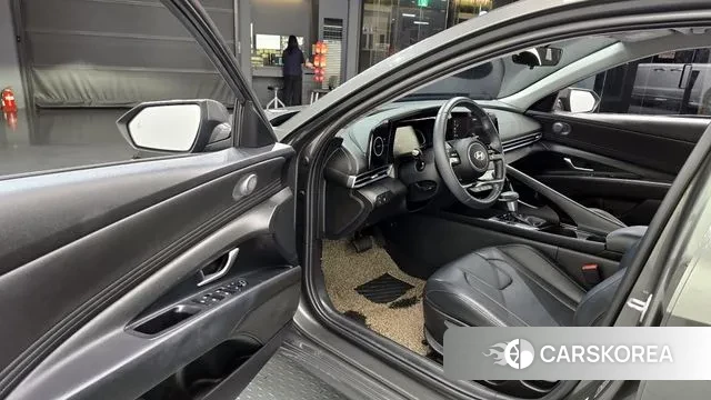 Hyundai The New Avante (CN7) 2023 Серый из Кореи, фото 2