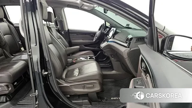 Honda Odyssey 2019 Черный из Кореи, фото 2