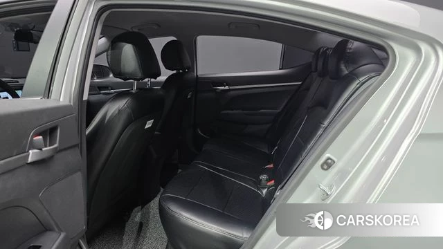 Hyundai The New Avante AD 2019 Серебристо-серый из Кореи, фото 2