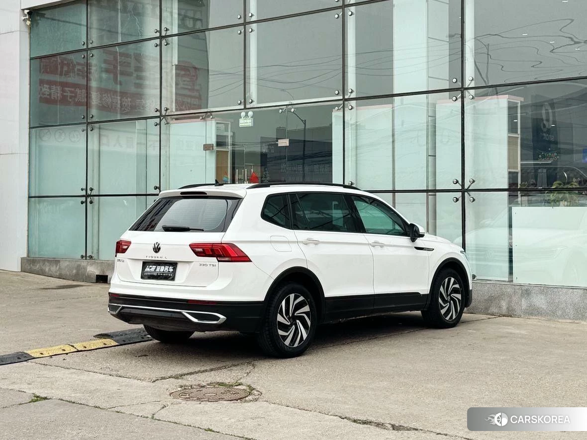Volkswagen Tiguan L 2021 Белый из Китая, фото 2