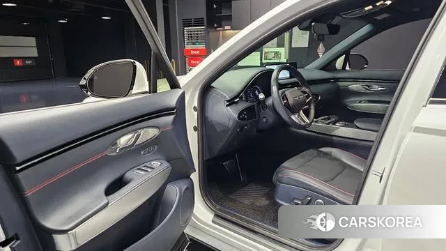 Genesis GV70 2021 Белый из Кореи, фото 2