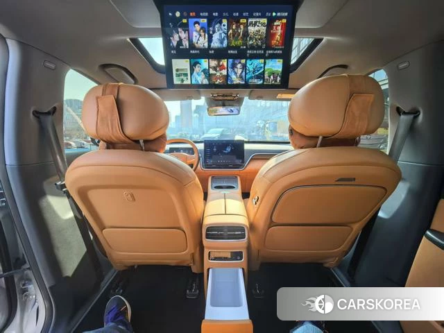 Dongfeng Yipai eπ008 2025 Серебристо-серый из Китая, фото 2