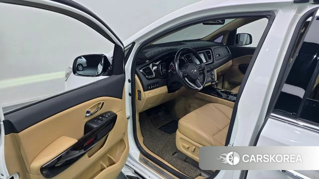 Kia The New Carnival 2019 Белый из Кореи, фото 2