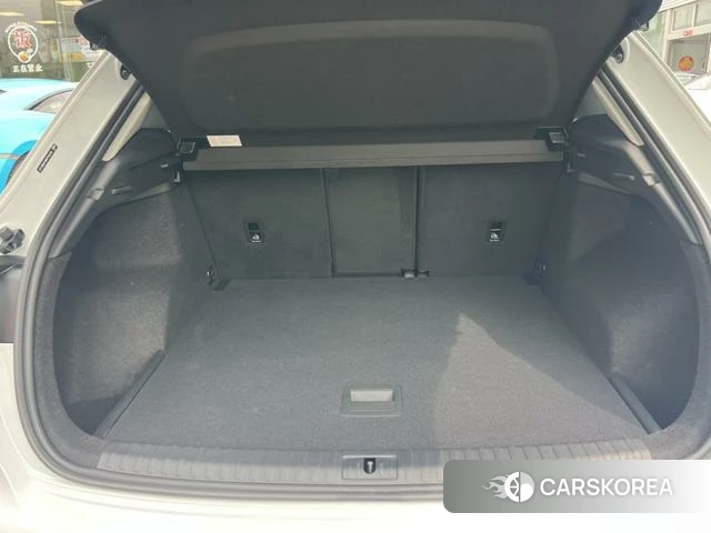Audi Q3 2023 Белый из Китая, фото 2