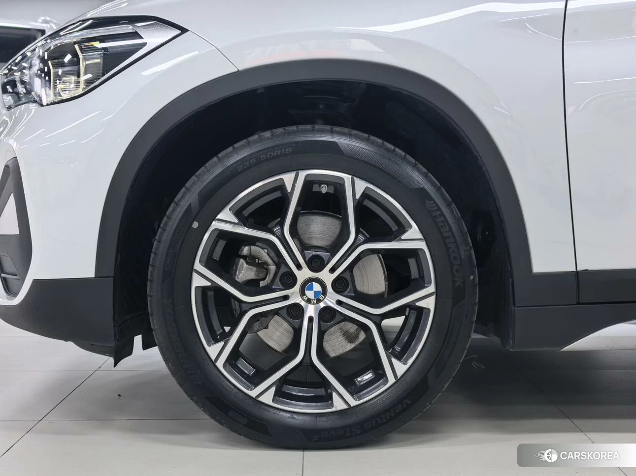 BMW X1 2021 Белый из Китая, фото 2