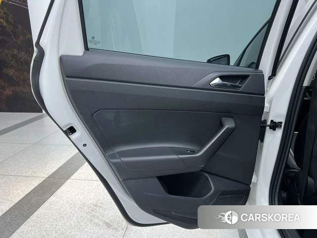 Volkswagen Polo 2022 Белый из Китая, фото 2