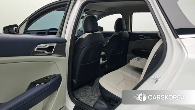 Kia Sportage 5th Generation 2024 Белый из Кореи, фото 2