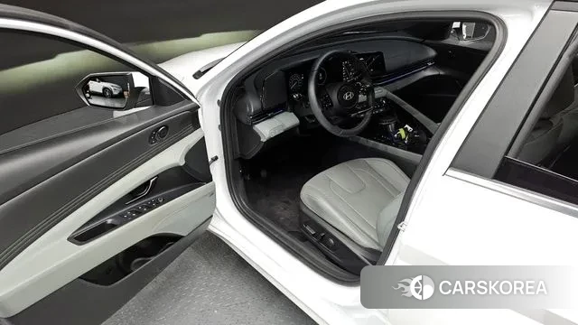 Hyundai The New Avante (CN7) 2025 Белый из Кореи, фото 2