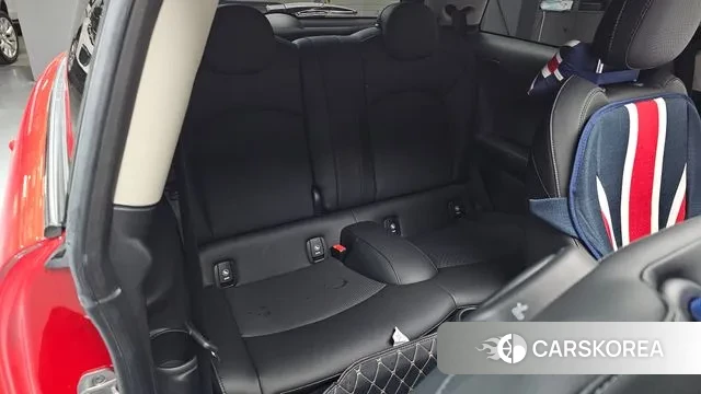 Mini Cooper 2021 Красный из Кореи, фото 2