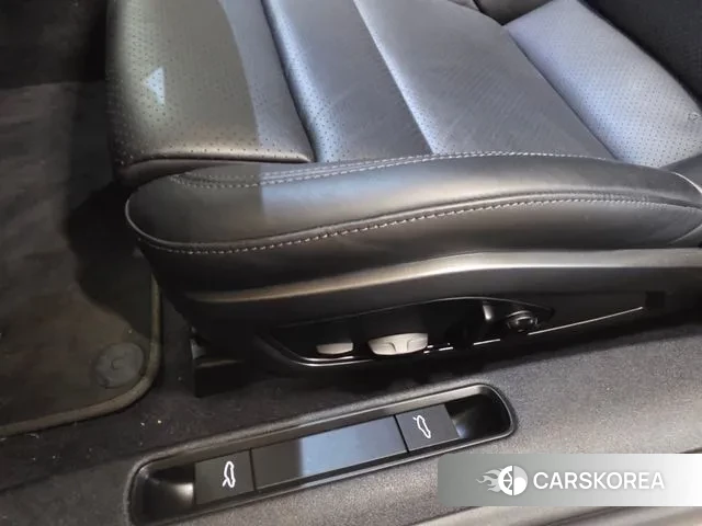 Porsche 911(992) 2020 Серебряный из Кореи, фото 2