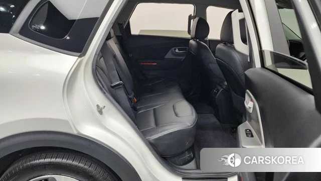 Kia Niro Plus 2022 Белый из Кореи, фото 2
