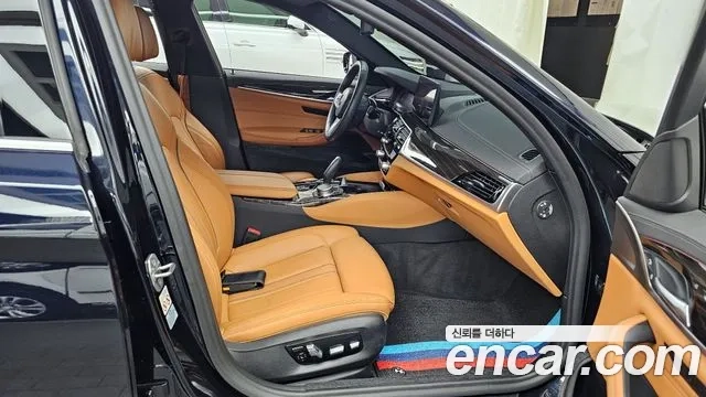 BMW 5 Series (G30) 2021 Черный из Кореи, фото 2