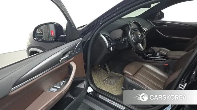 BMW X4 (G02) 2021 Черный из Кореи, фото 2