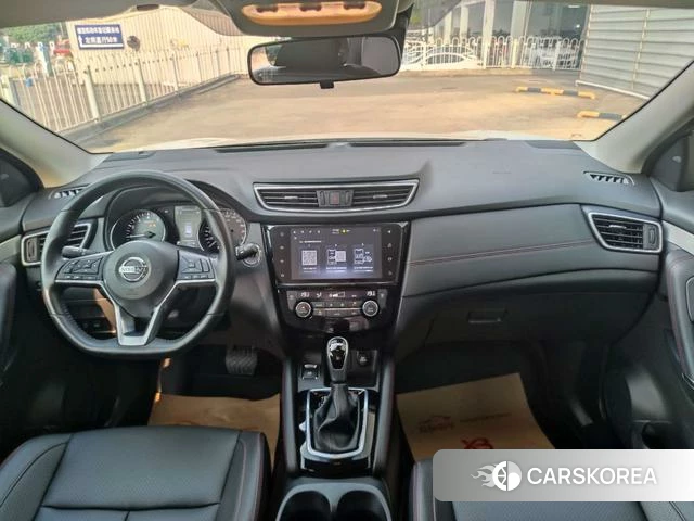 Nissan Qashqai 2022 Белый из Китая, фото 2