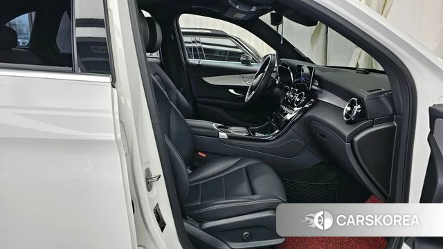 Mercedes-Benz GLC-Class X253 2020 Белый из Кореи, фото 2