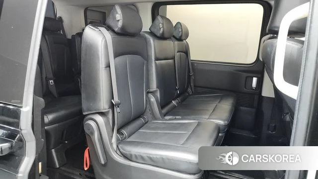 Hyundai Staria 2021 Черный из Кореи, фото 2